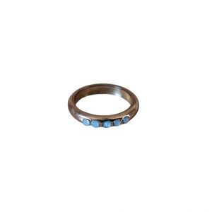 Gold Tone Five Inset Light Blue Gemstones Lightweight Fashion Band Ring Size 6.5